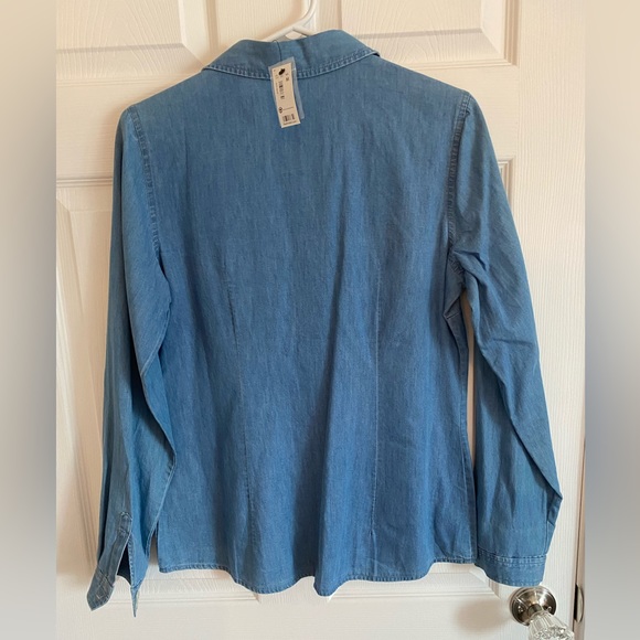 The Limited chambray denim shirt. Ladies medium. - Picture 2 of 5